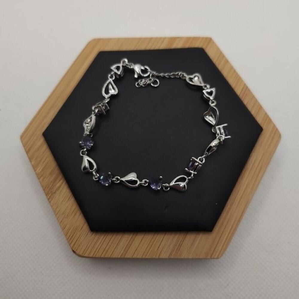 Bracelet With‎ Heart Links and Purple Stones (NWOT)